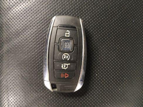 Used 2019 Lincoln MKC Reserve w/ MKC Climate Package AWD/4WD image 32