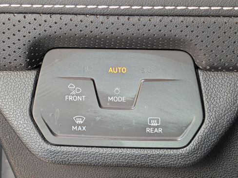 Certified 2024 Volkswagen Atlas SEL AWD/4WD image 27