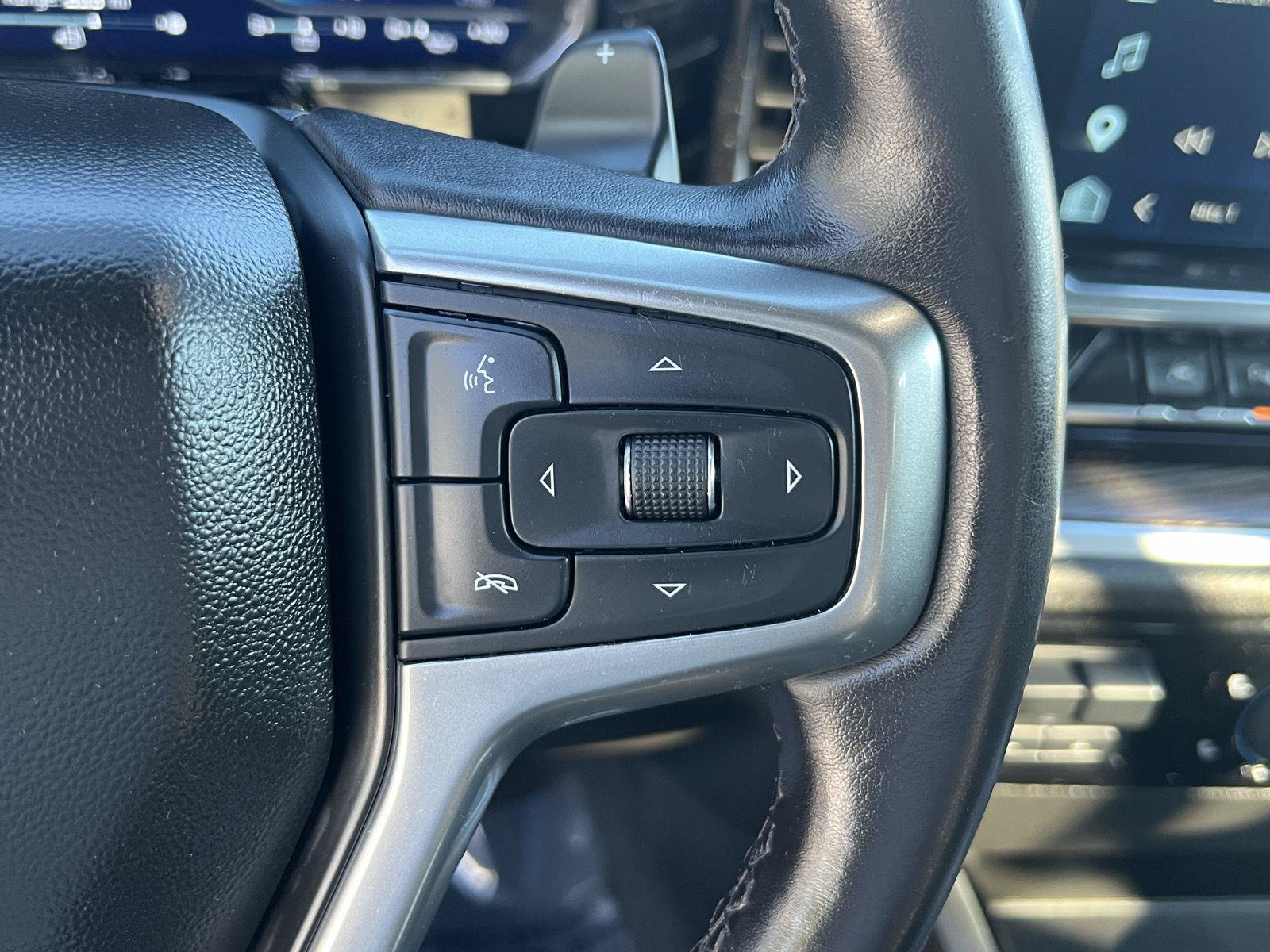 Used 2022 Chevrolet Silverado 1500 RST AWD/4WD image 29