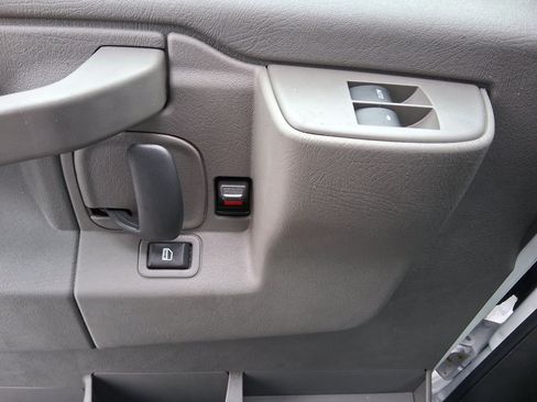New 2025 GMC Savana 3500 w/ Power Convenience Package RWD image 17