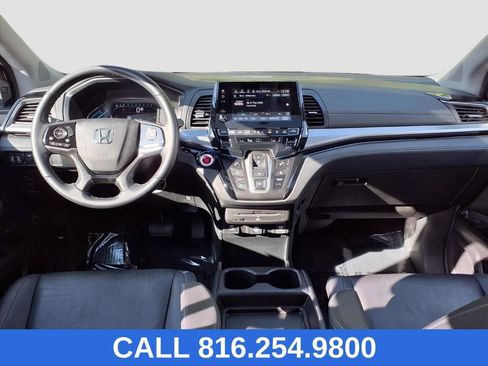 Used 2023 Honda Odyssey Touring image 11
