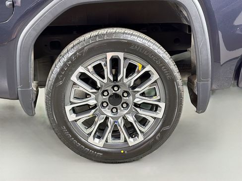 Used 2023 GMC Sierra 1500 Denali Ultimate image 31