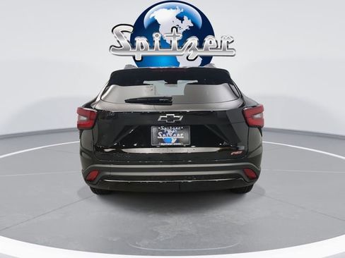 New 2026 Chevrolet Trax RS w/ Sunroof Package image 8