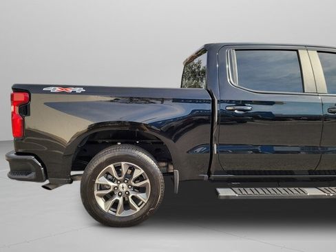 Certified 2025 Chevrolet Silverado 1500 RST image 31