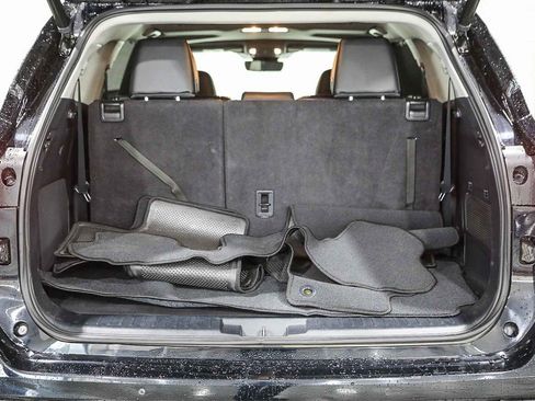 Used 2023 Toyota Highlander Limited image 26