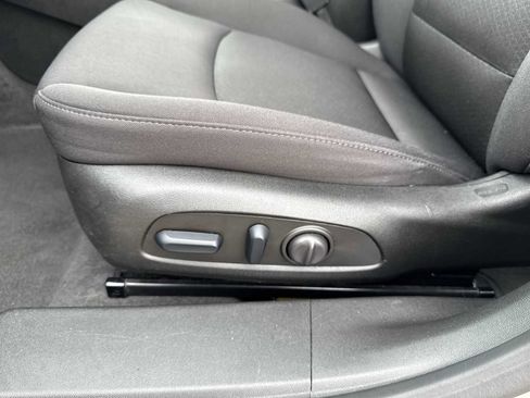 Used 2024 Chevrolet Malibu LT FWD image 11