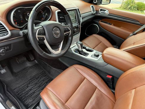 Used 2018 Jeep Grand Cherokee Summit image 14