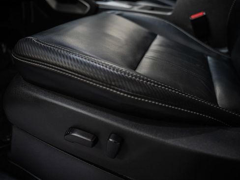 Used 2023 Nissan Frontier SV w/ SV Premium Package image 42