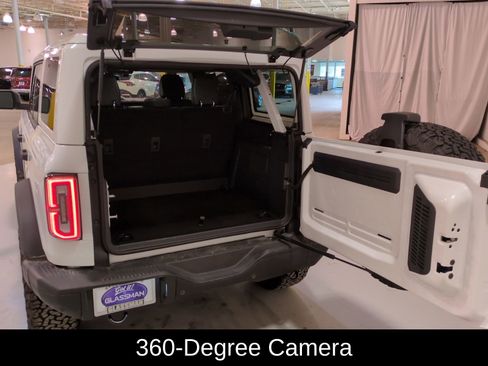 Used 2025 Ford Bronco Badlands image 13