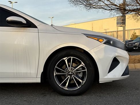 Used 2022 Kia Forte LXS w/ LXS Technology Package image 14