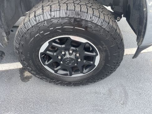 Used 2025 RAM 3500 Laramie AWD/4WD image 10