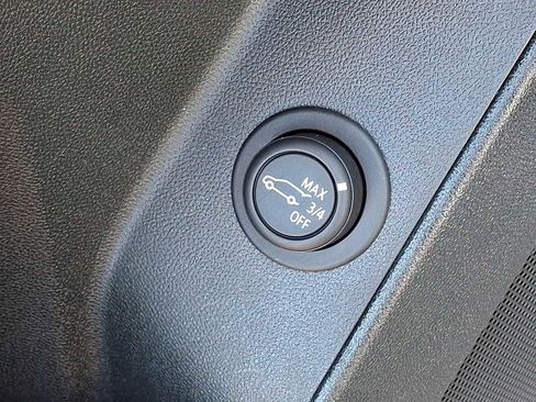 Certified 2023 Chevrolet Equinox LT image 25