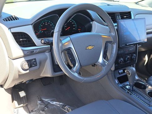 Used 2014 Chevrolet Traverse LT FWD image 18