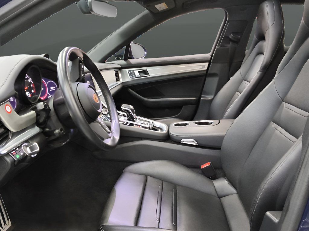 Used 2023 Porsche Panamera 4 w/ Premium Package AWD/4WD image 11