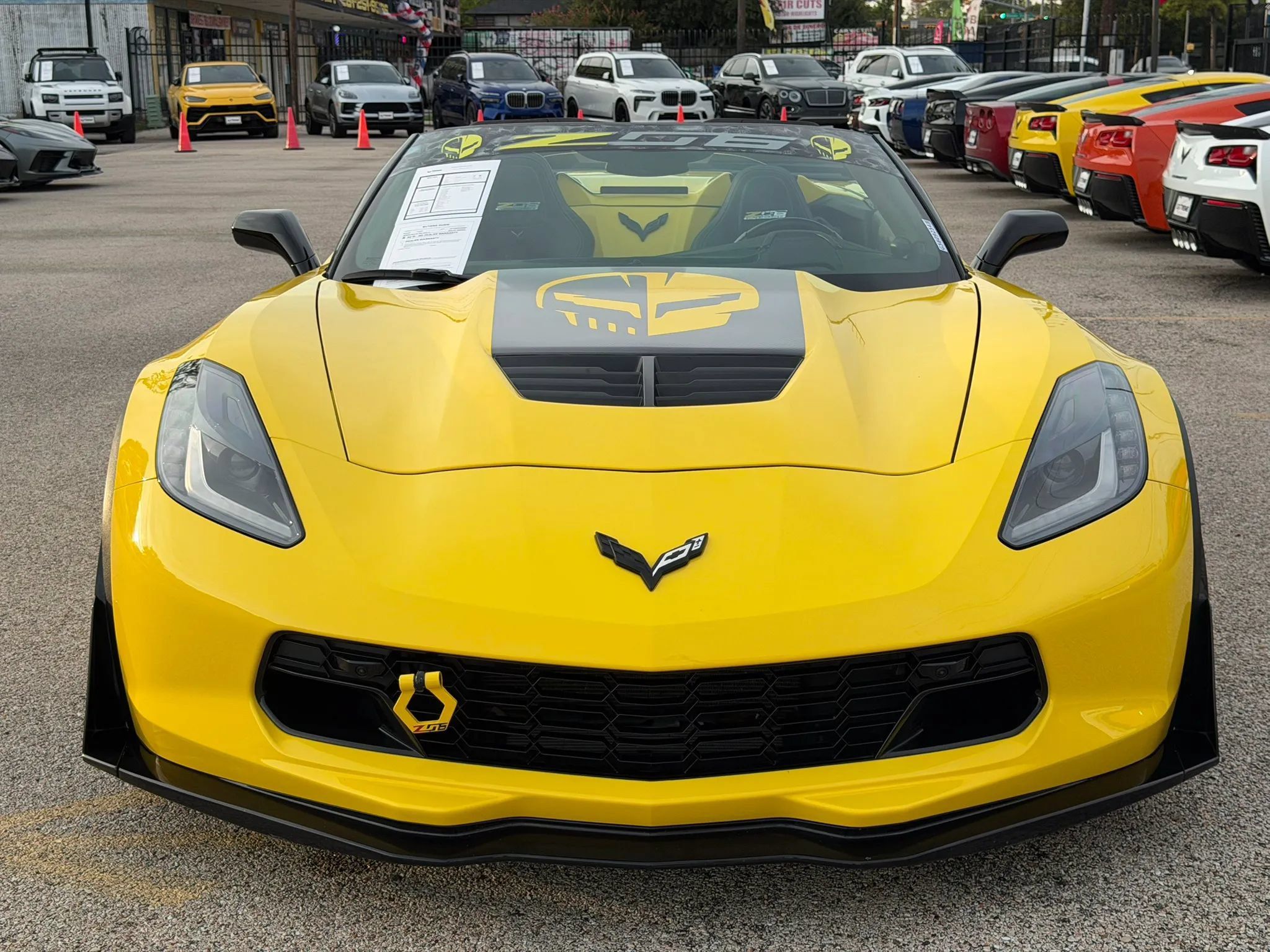 Used 2016 Chevrolet Corvette Z06 w/ 3LZ Preferred Equipment Group RWD image 2