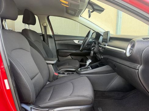 Used 2022 Kia Forte LXS image 16