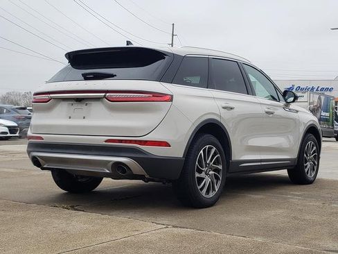 Used 2021 Lincoln Corsair AWD w/ Equipment Group 101A image 10