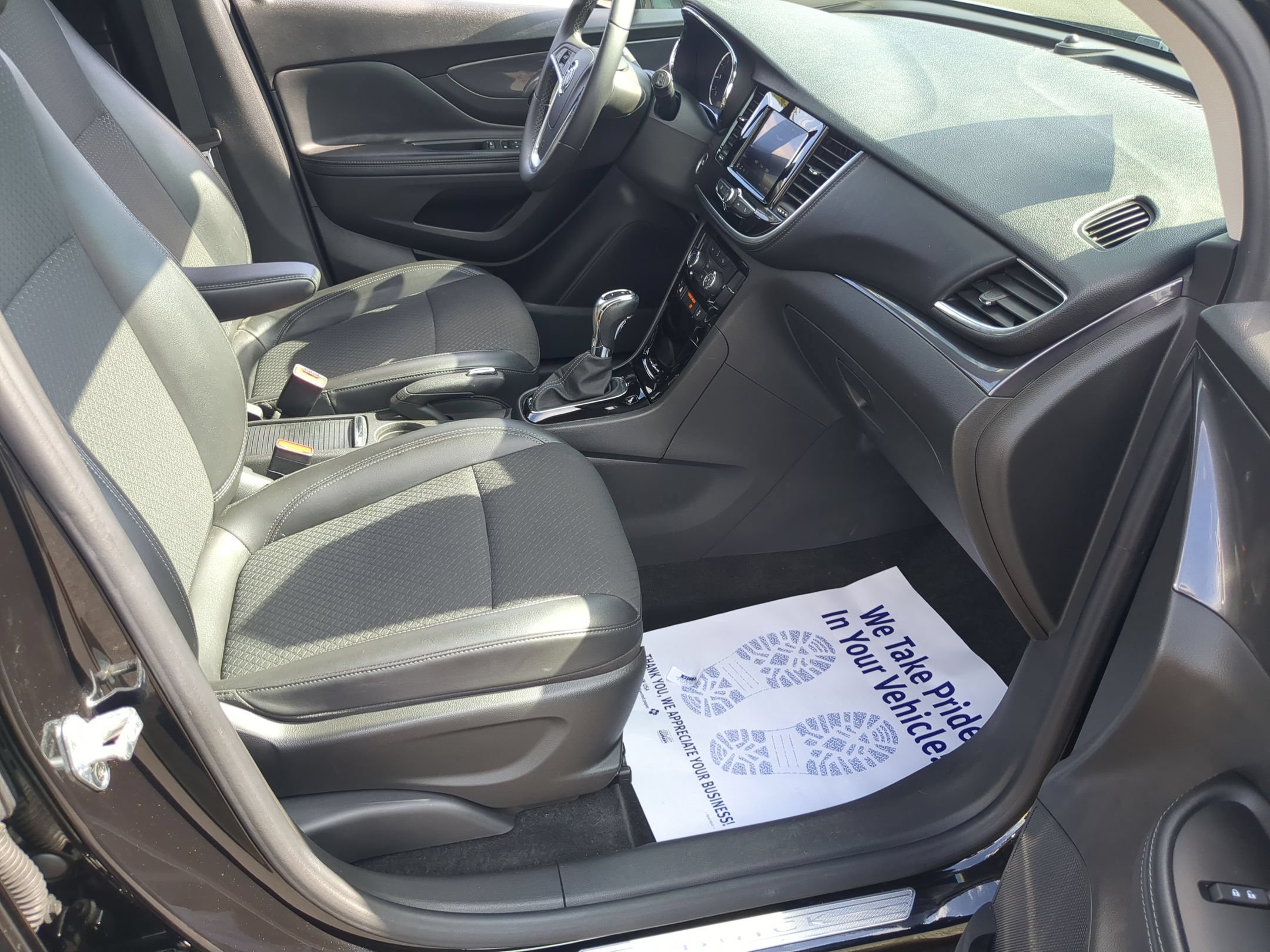 Certified 2022 Buick Encore Preferred w/ Safety Package AWD/4WD image 25