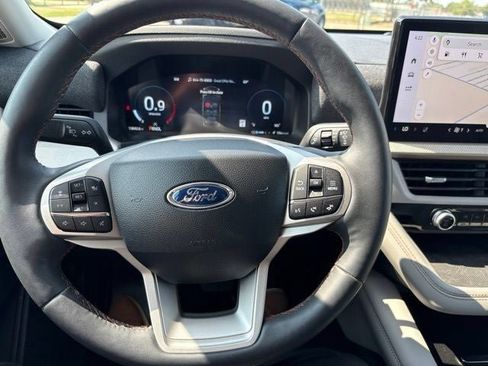 Used 2025 Ford Explorer Active w/ Active Comfort Package AWD/4WD image 24