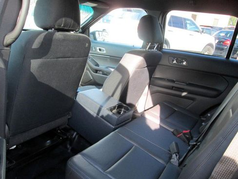 Used 2015 Ford Explorer AWD 4dr image 9