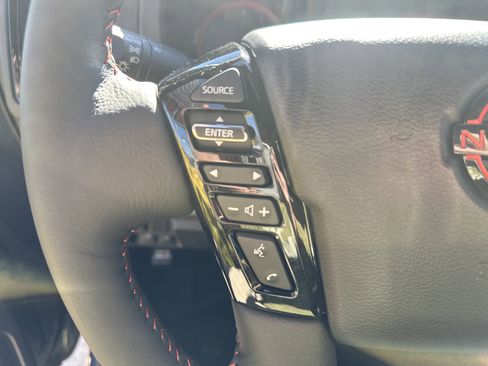 New 2026 Nissan Frontier PRO-4X w/ Pro-4x Convenience Package image 18