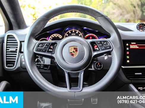 Used 2022 Porsche Cayenne GTS AWD/4WD image 26
