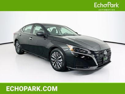 Used 2025 Nissan Altima 2.5 SV