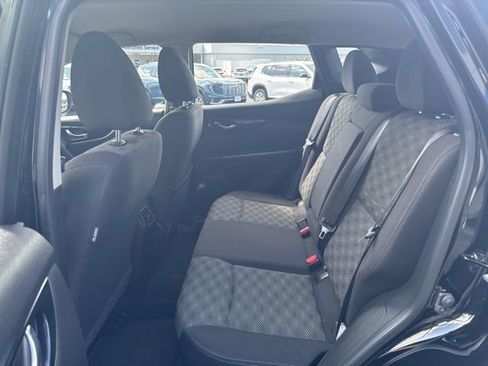 Used 2019 Nissan Rogue Sport SV w/ All-Weather Package AWD/4WD image 10