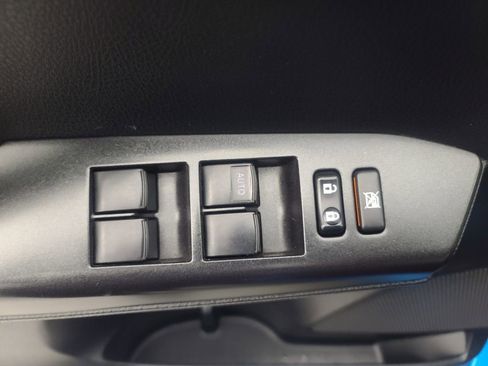 Used 2018 Toyota RAV4 LE image 24