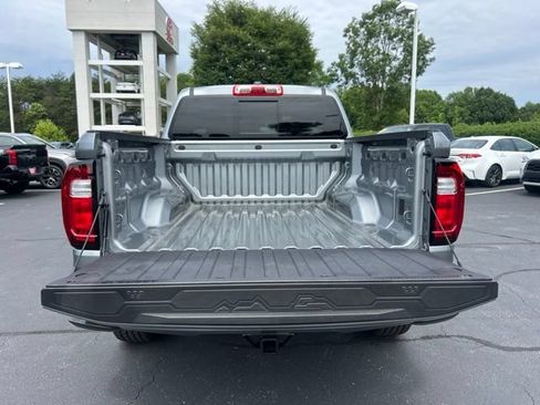 Used 2026 GMC Canyon Elevation RWD image 10