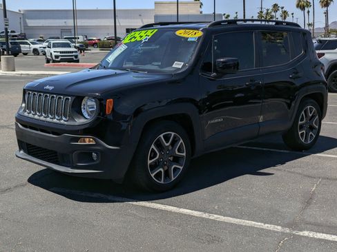 Used 2018 Jeep Renegade Latitude FWD image 5