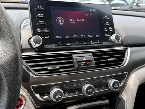 Used 2018 Honda Accord LX image 19