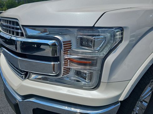 Used 2018 Ford F150 Lariat w/ Equipment Group 502A Luxury AWD/4WD image 33