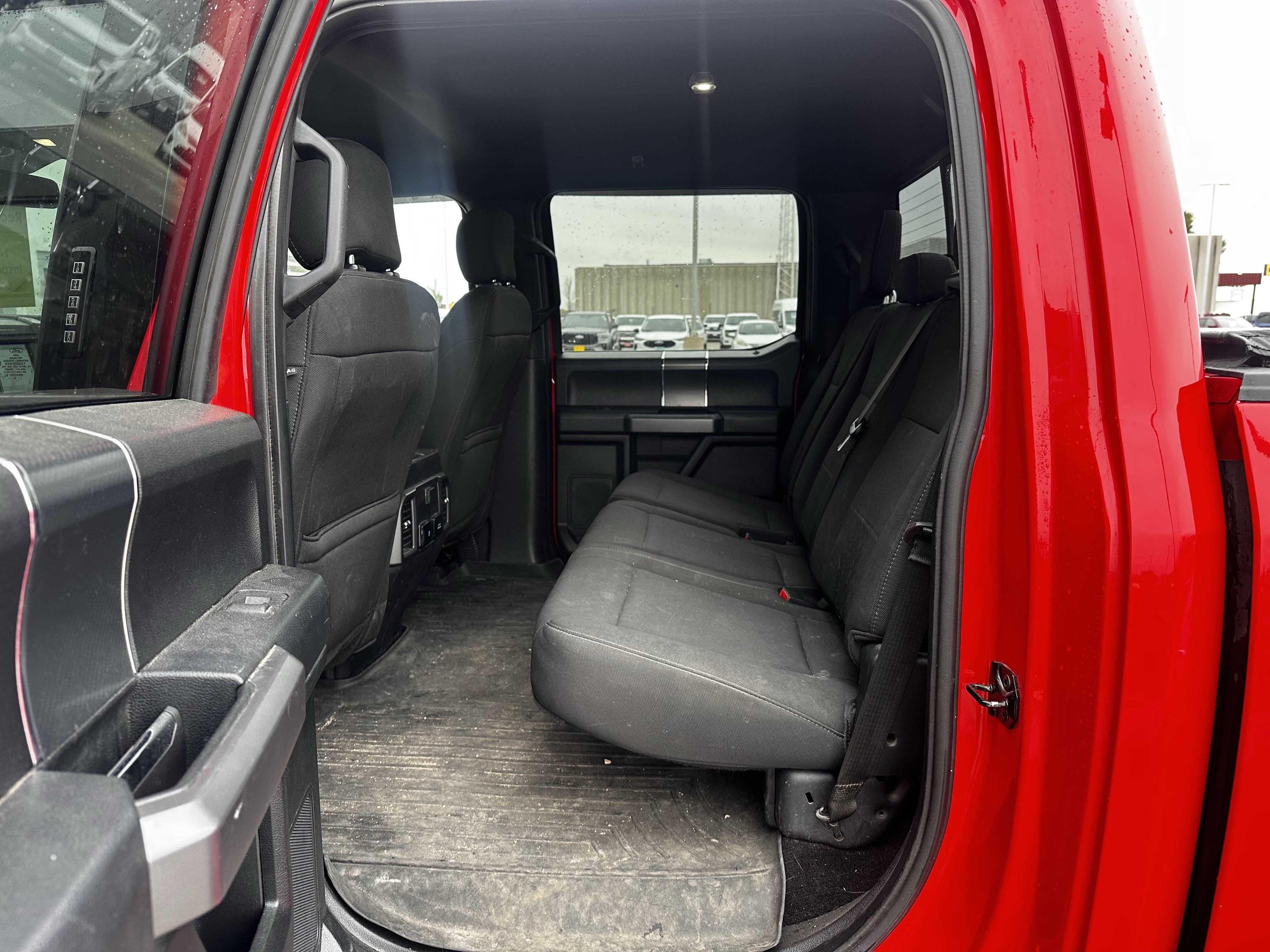 Used 2018 Ford F150 XLT w/ Equipment Group 302A Luxury AWD/4WD image 8
