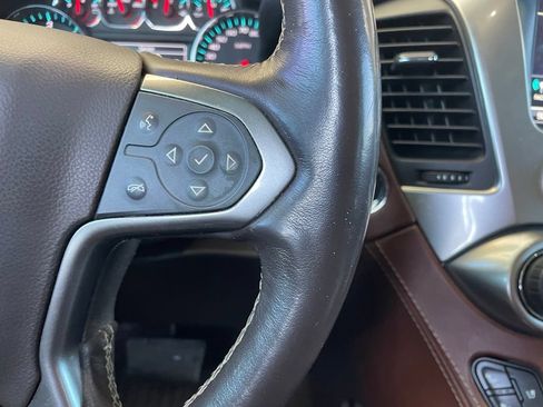 Used 2019 Chevrolet Tahoe Premier RWD image 15