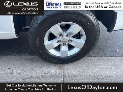 Used 2022 RAM 1500 Classic SLT image 30