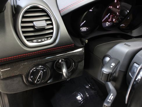 Used 2018 Porsche 718 Cayman GTS image 66