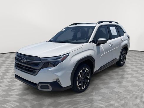 Certified 2025 Subaru Forester Limited w/ Popular Package #1 AWD/4WD image 4