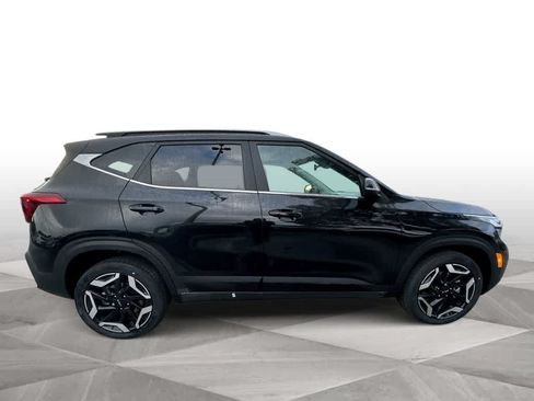Certified 2026 Kia Seltos SX w/ SX Sunroof Package AWD/4WD image 9
