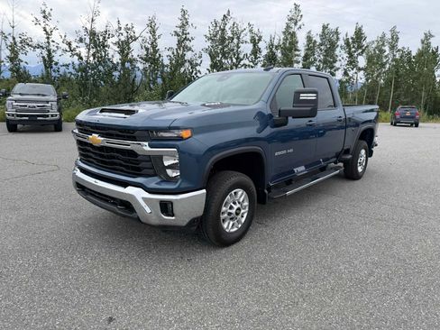 Certified 2026 Chevrolet Silverado 2500 LT w/ Convenience Package AWD/4WD image 9