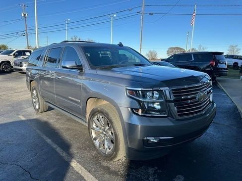 Used 2019 Chevrolet Suburban Premier image 1