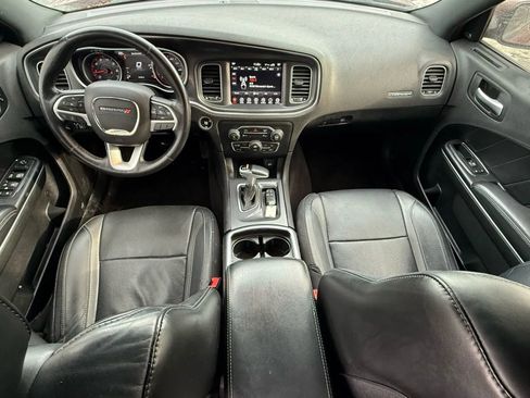 Used 2017 Dodge Charger SXT w/ AWD Plus Group image 25