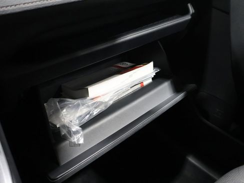 Used 2024 Toyota RAV4 XLE image 32