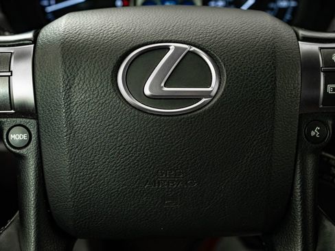 Used 2017 Lexus GX 460 Premium image 24