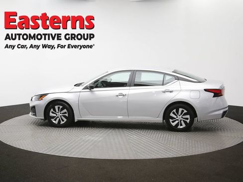 Used 2024 Nissan Altima 2.5 S FWD image 59