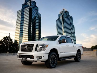 Used 2018 Nissan Titan PRO-4X w/ Pro-4x Convenience Package