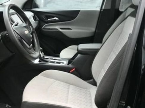 Used 2022 Chevrolet Equinox LT FWD image 11