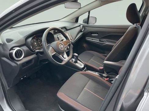 Used 2021 Nissan Versa SR FWD image 12