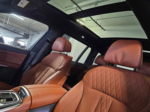 New 2026 BMW X7 M60i AWD/4WD image 34