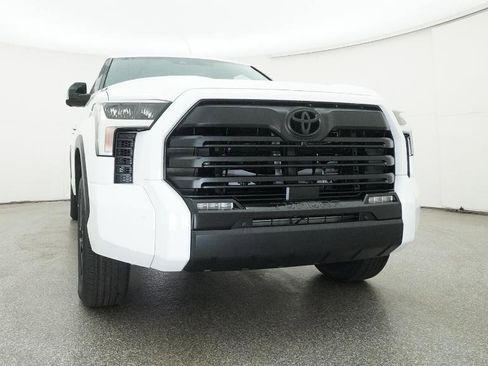 New 2026 Toyota Tundra Limited AWD/4WD image 8